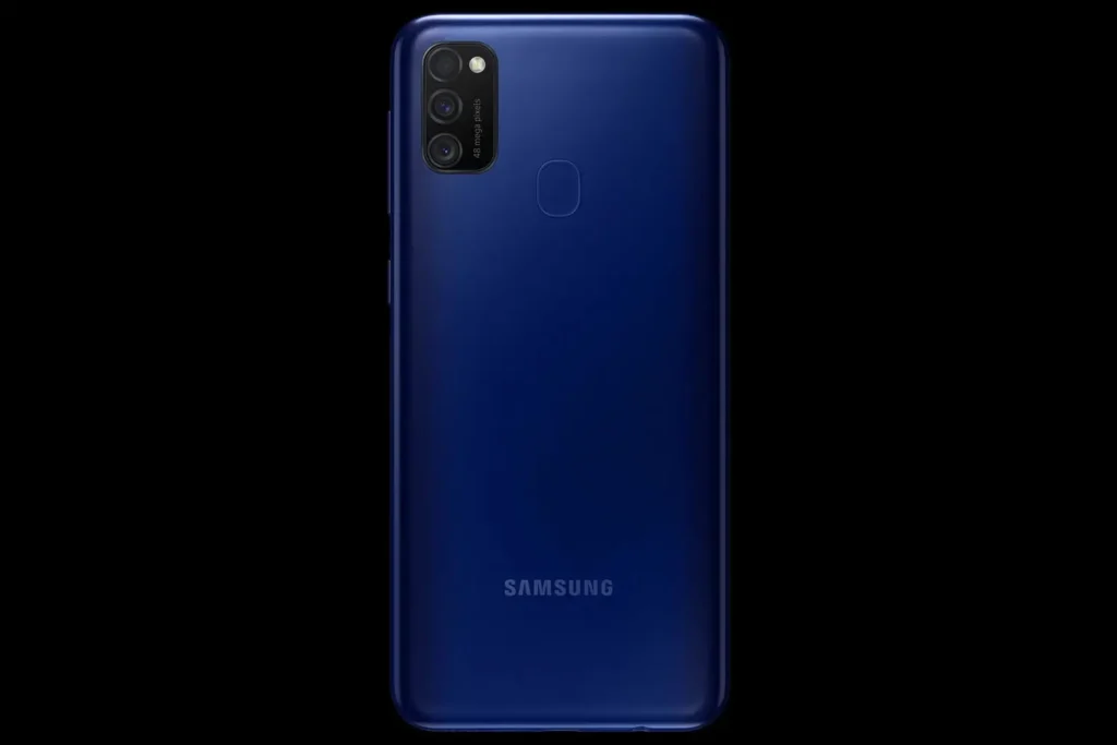 Замена стекла камеры на телефоне Samsung Galaxy M21