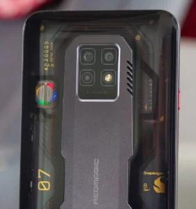 Замена стекла камеры на телефоне ZTE nubia Red Magic 7 Pro