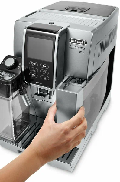 Выдает ошибку кофемашина DeLonghi ECAM 370.95.S