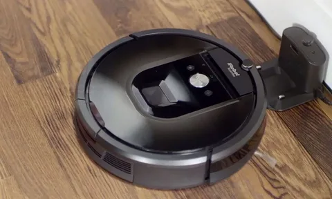 Сразу возвращается на базу робот-пылесос iRobot Roomba 980